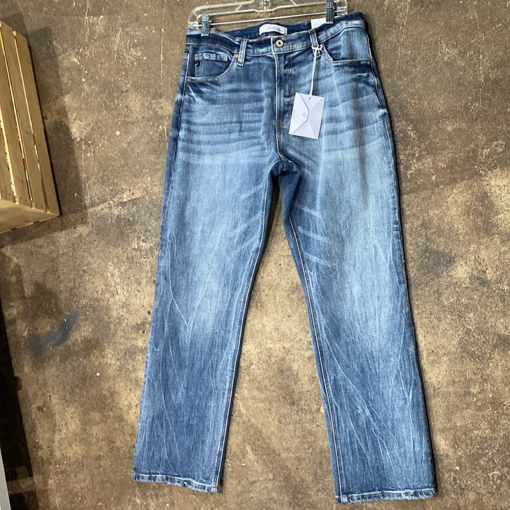 Brand new with tags, straight fit, boyfriend style KanCan
